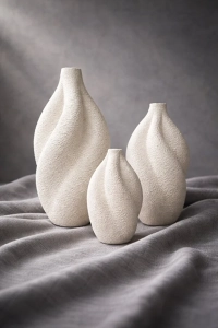 Modern Kıvrımlı 3'lü Dekoratif Vazo Seti – Seramik Görünümlü Mat Doku, Ev Dekorasyon